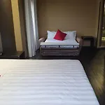 V99 Hotel